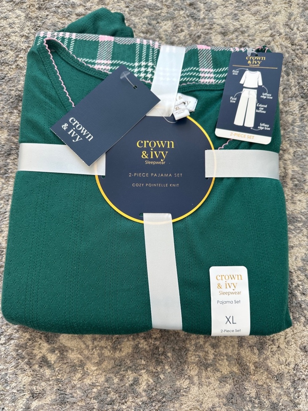 crown & ivy Green Pajama Set with Pink Trim